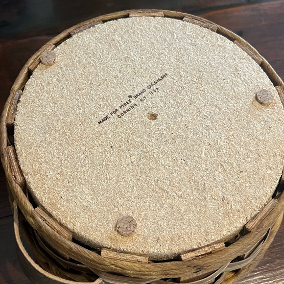 PYREX • VINTAGE WICKER WOVEN • CIRCULAR BASKET TRAY - Picture 3 of 5